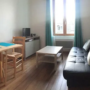 https://le-victor-hugo-aix-les-bains.hotels-rhonealpes.com